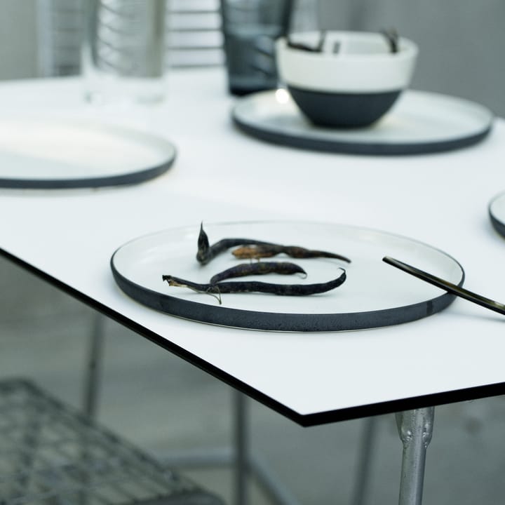 Mesa High Tech rectangular, Blanco-estructura negra Grythyttan Stålmöbler