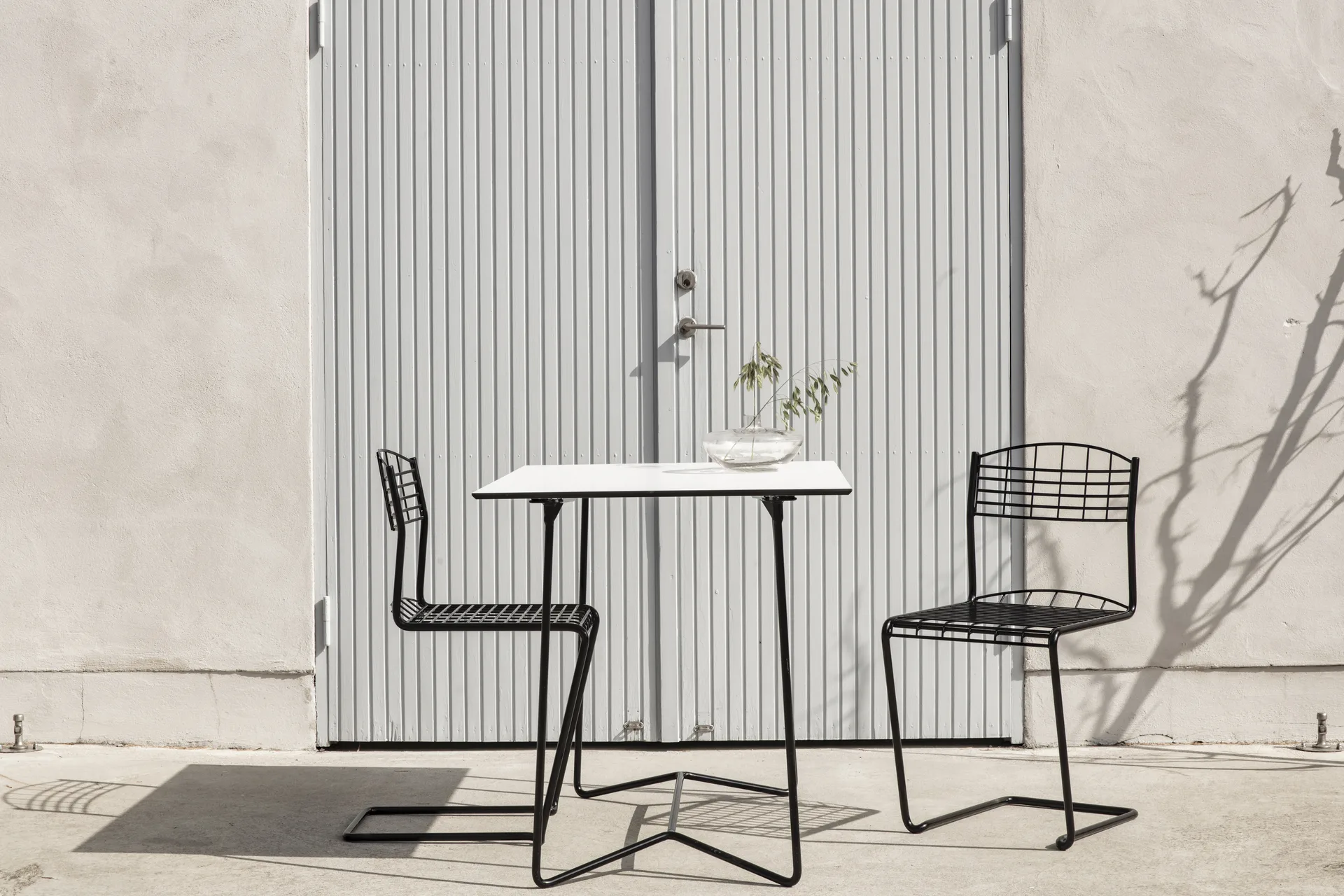 Silla High Tech, Recubrimiento en polvo negro brillante Grythyttan Stålmöbler