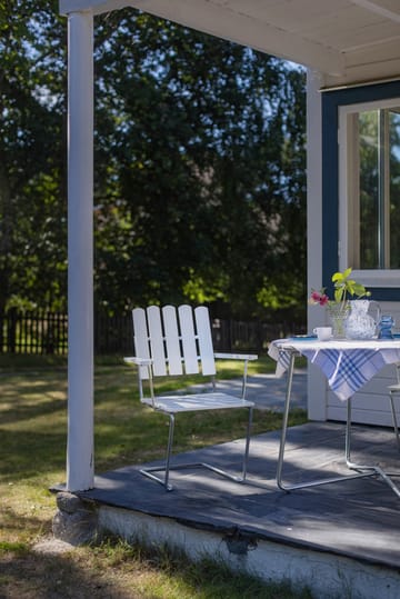 Sillón A2 - Roble lacado blanco-galvanizado en caliente - Grythyttan Stålmöbler