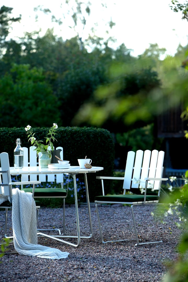 Sillón A2, Roble lacado blanco-galvanizado en caliente Grythyttan Stålmöbler
