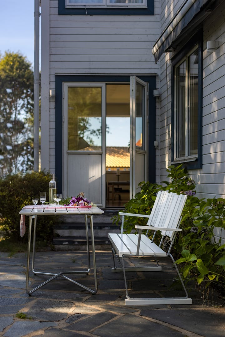 Sofá 6, Roble lacado blanco-galvanizado en caliente Grythyttan Stålmöbler