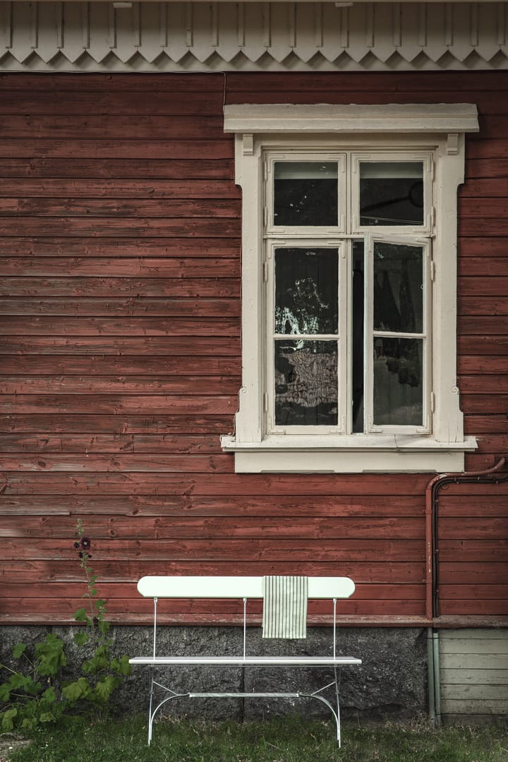Sofá Bryggeri, Roble lacado blanco-galvanizado en caliente Grythyttan Stålmöbler