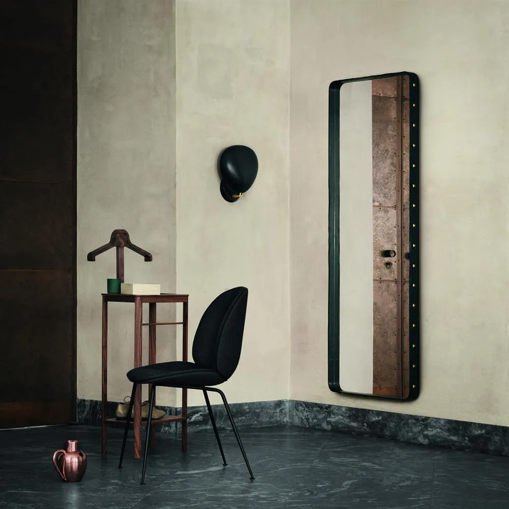 Aplique de pared Cobra, negro GUBI