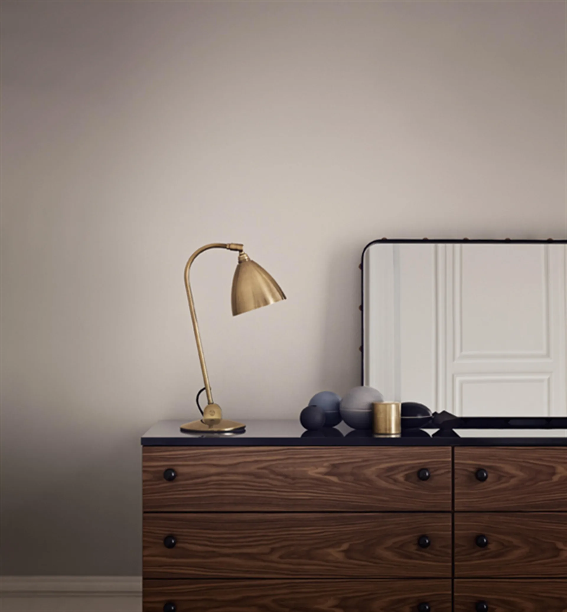 Flexo Bestlite BL2, latón GUBI