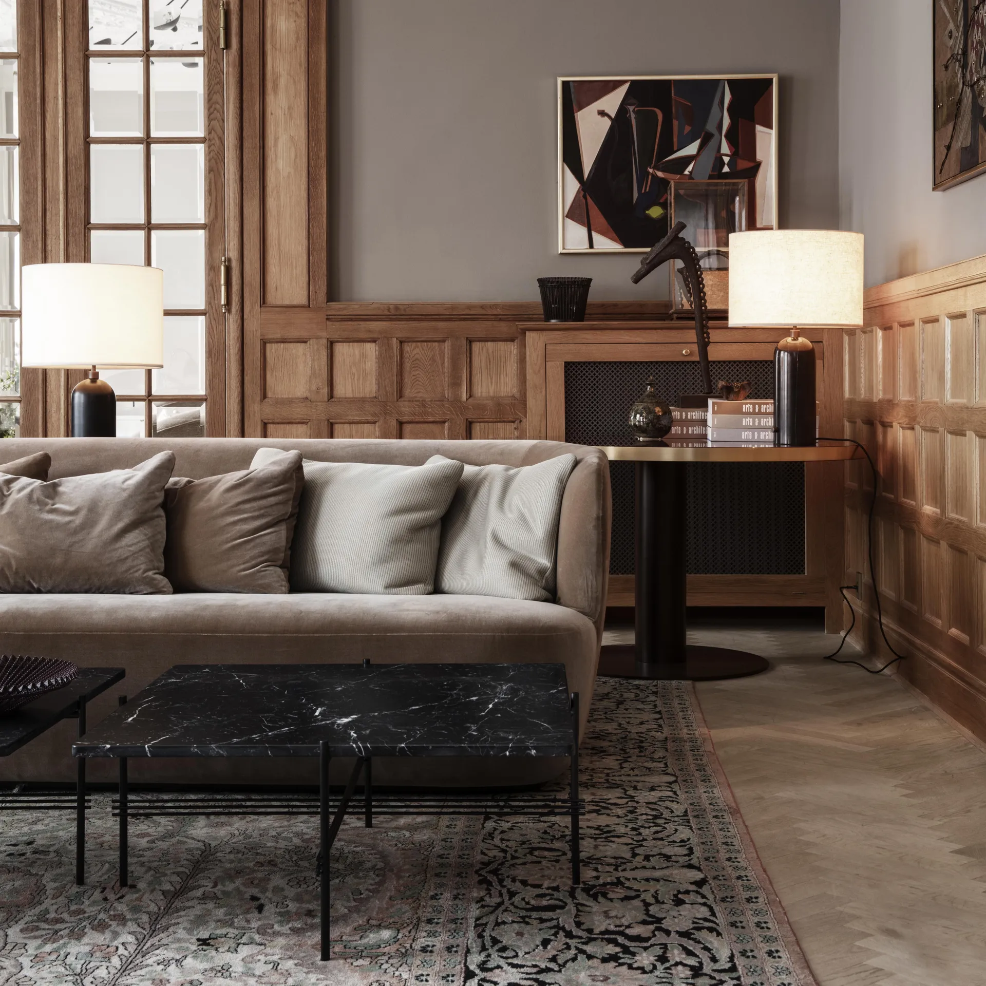 Lámpara de mesa Gravity S, acero ennegrecido + pantalla blanca GUBI