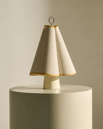 Lámpara de mesa portátil Hornbæk - Poppy yellow - GUBI