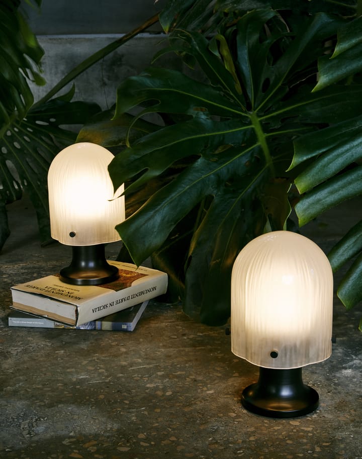 Lámpara de mesa Seine Portable Lamp - Antique brass-white - GUBI