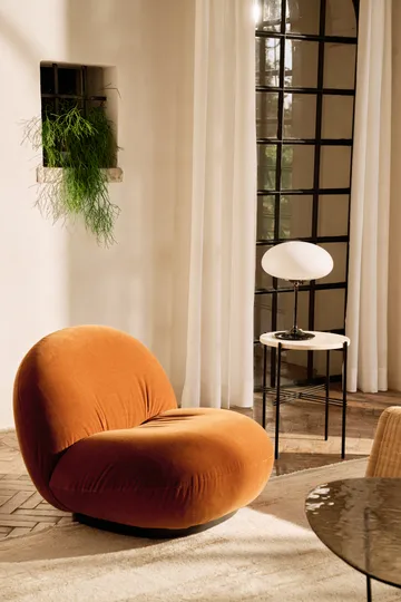 Lámpara de mesa Stemlite - Cromo negro-vidrio opal, 42 cm - GUBI