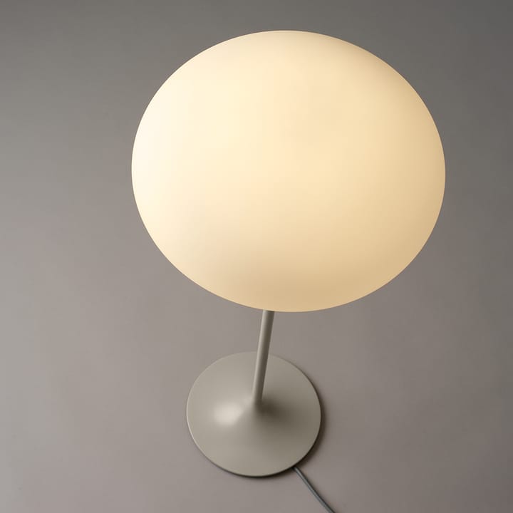 Lámpara de mesa Stemlite, Pebble grey, altura 42 cm GUBI