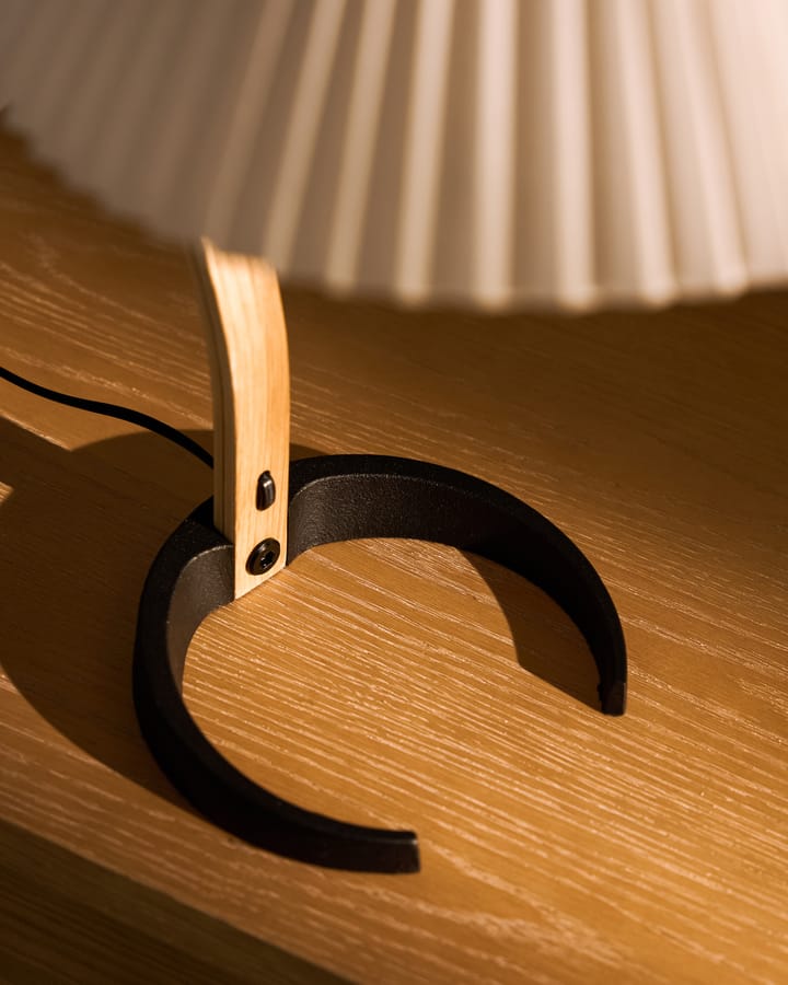 Lámpara de mesa Timberline, Oak-birch-white GUBI