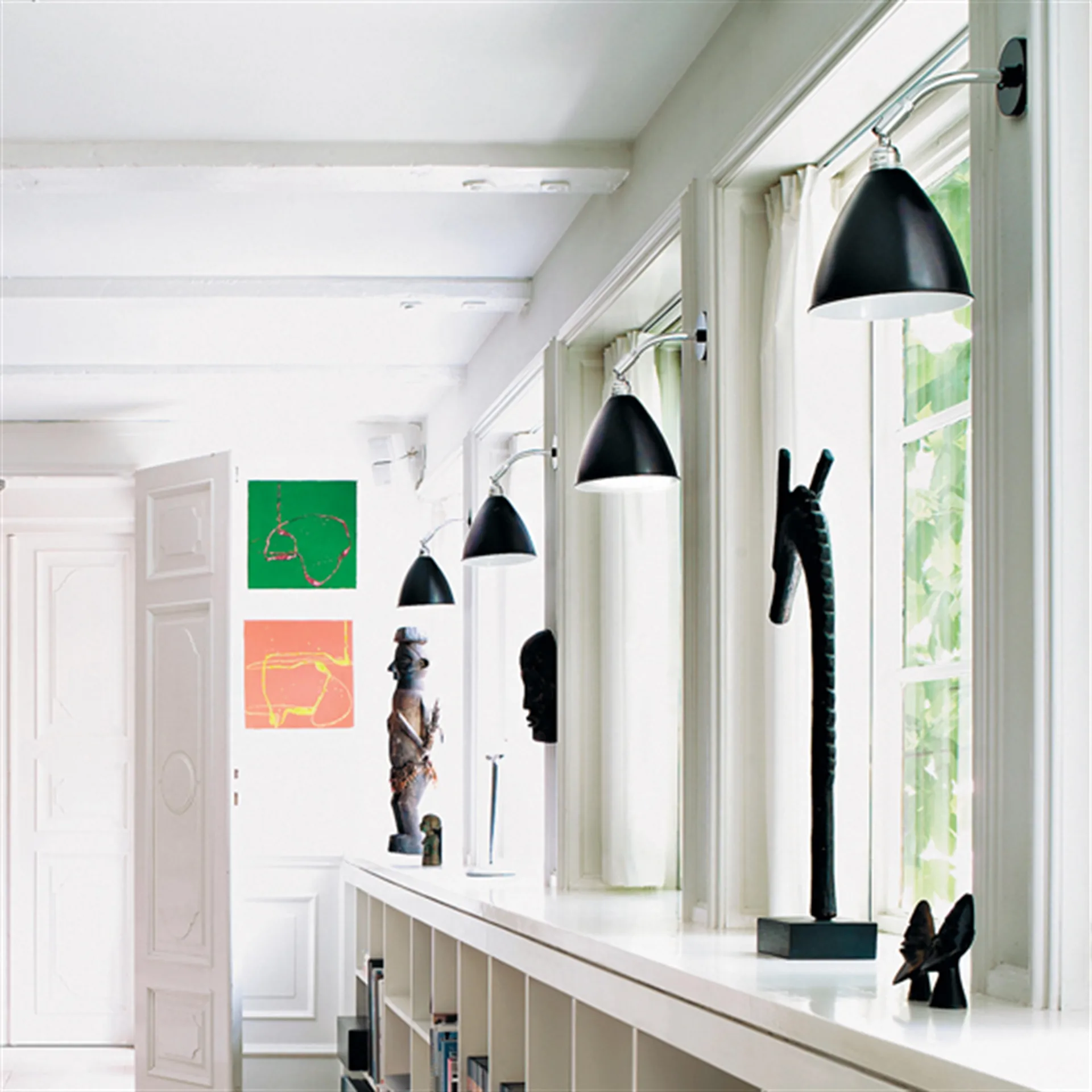 Lámpara de pared Bestlite BL7, negro-cromo GUBI