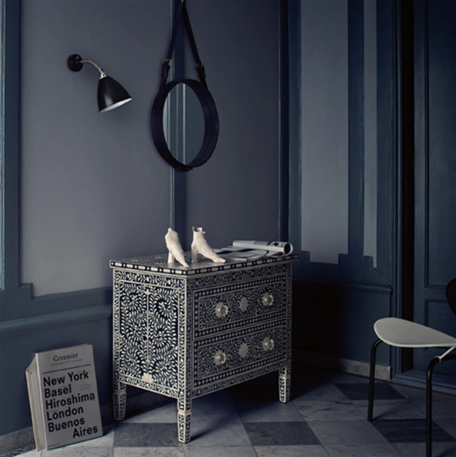 Lámpara de pared Bestlite BL7, negro-cromo GUBI