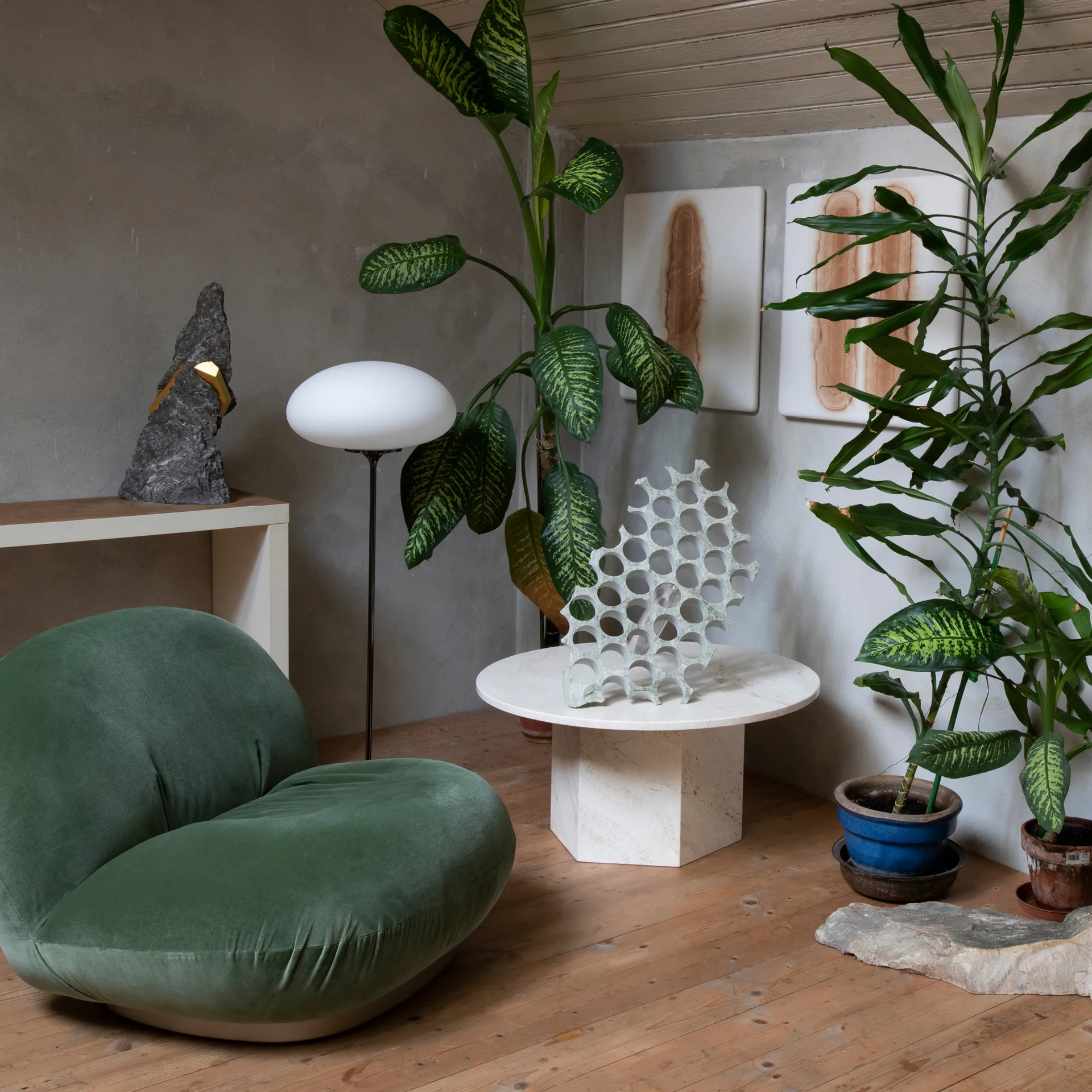 Lámpara de pie Stemlite 110 cm, Black Chrome GUBI