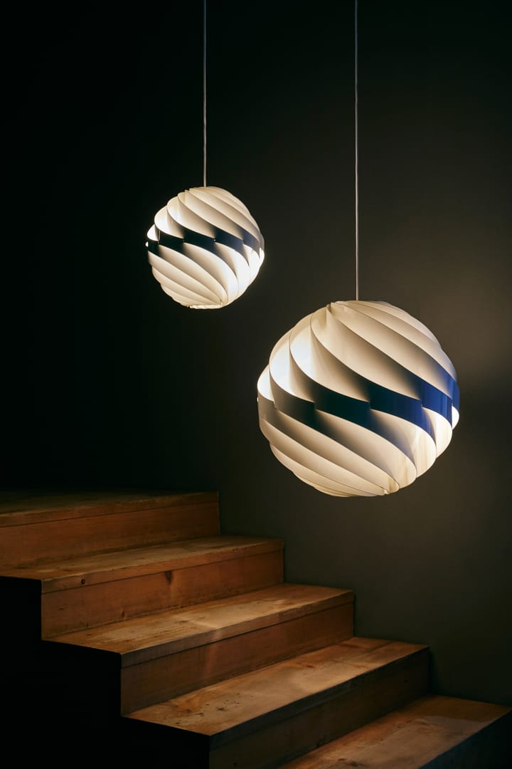 Lámpara de techo brillante Turbo Ø36 cm, Alabaster white GUBI