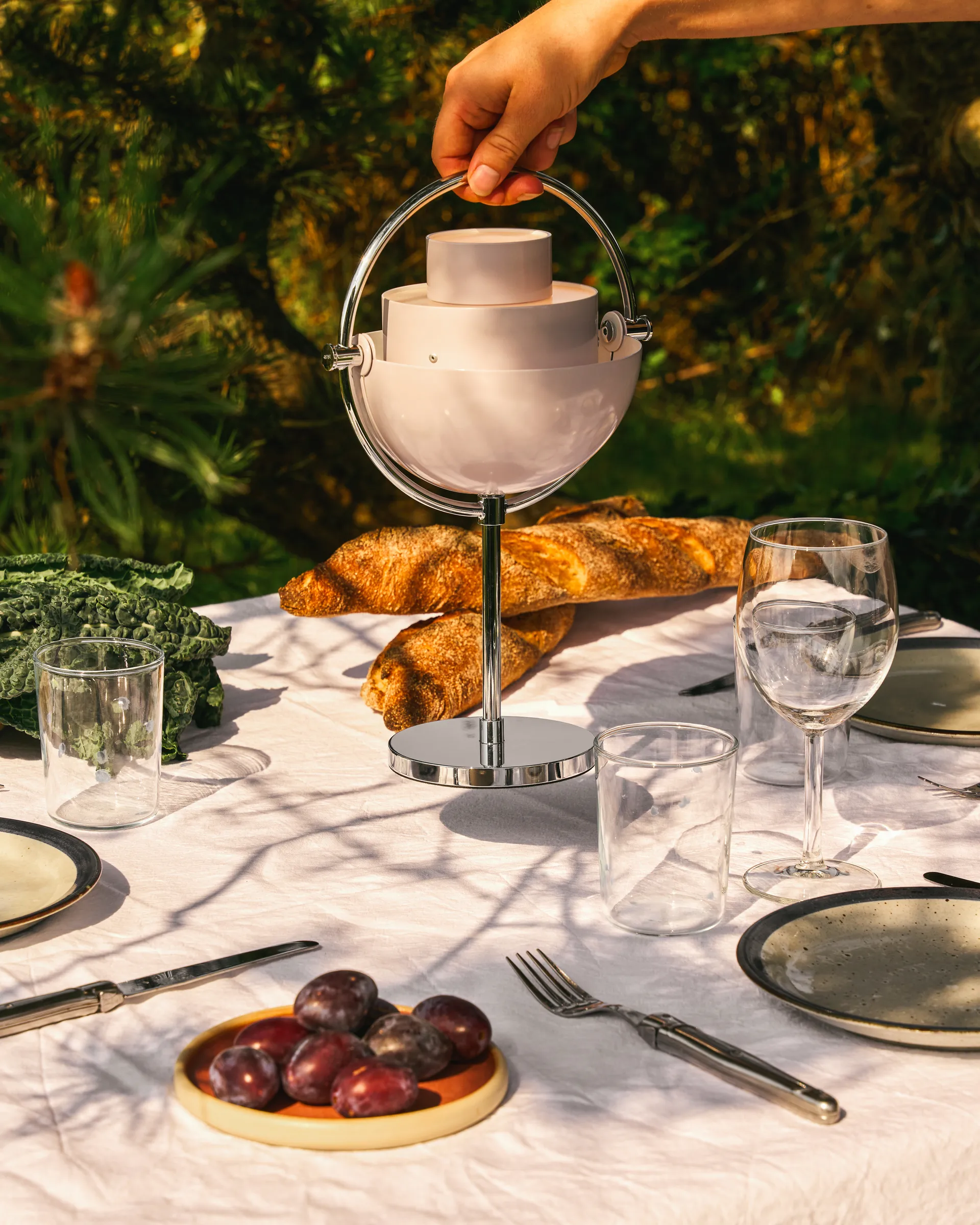 Lámpara portátil Multi-Lite, Pale lilac GUBI