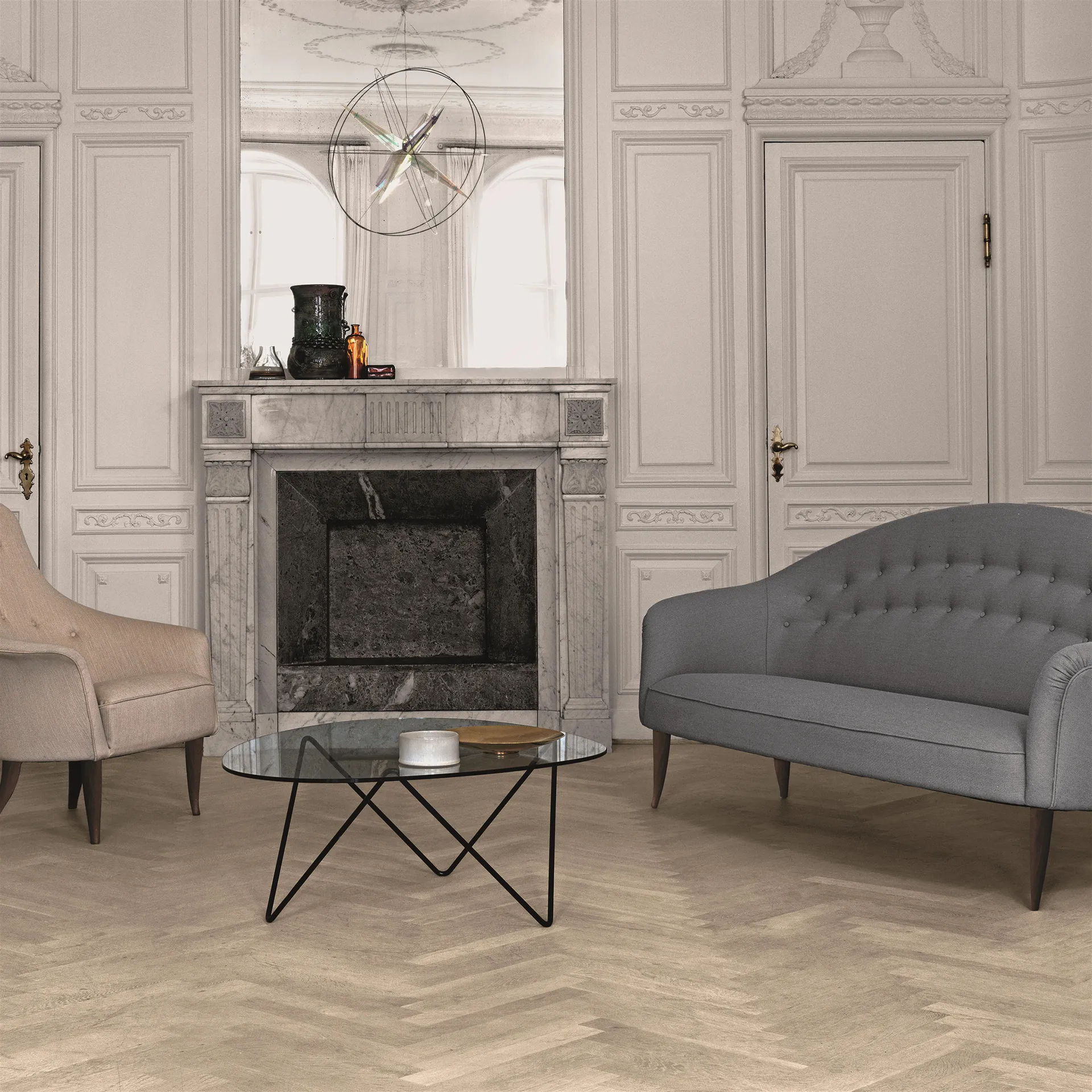 Mesa de centro Pedrera, Patas negras GUBI