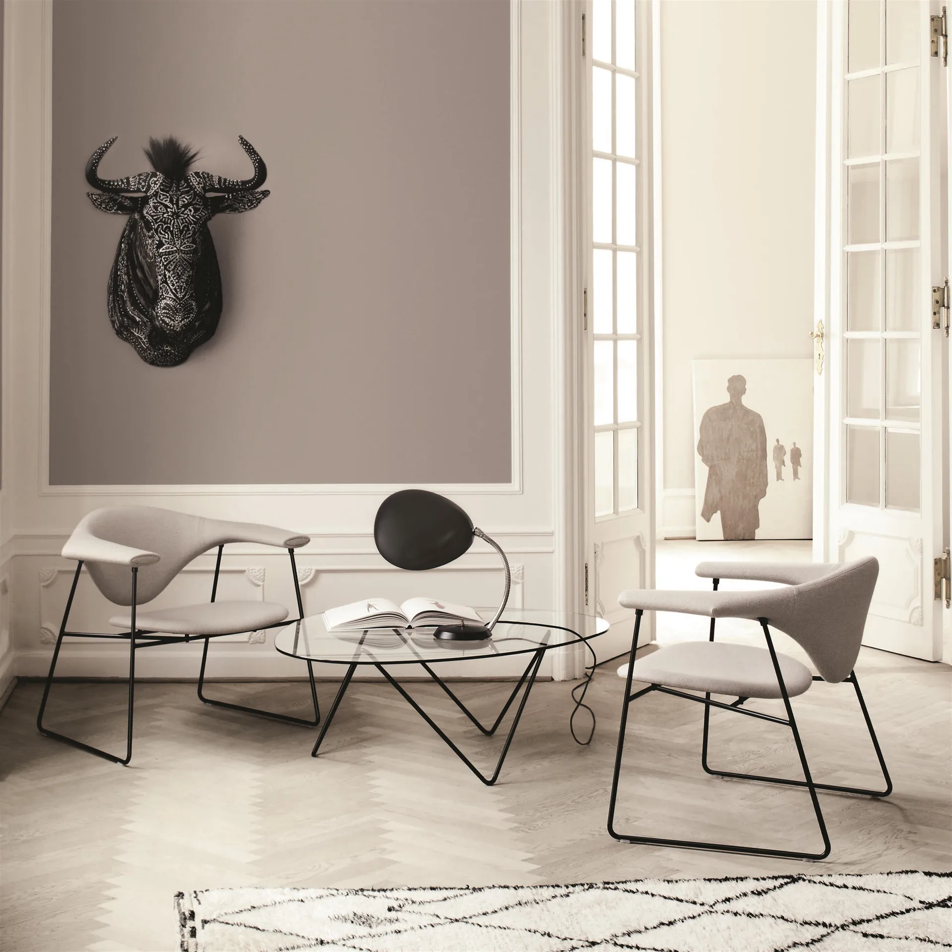 Mesa de centro Pedrera, Patas negras GUBI