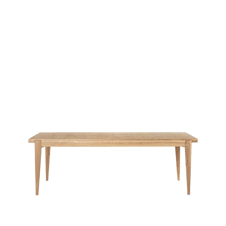 Mesa S-table - Oak matt lacqured, extendable - GUBI