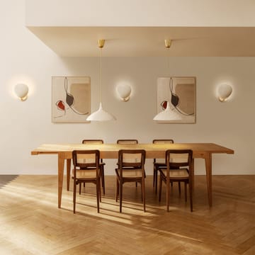 Mesa S-table - Oak matt lacqured, extendable - GUBI