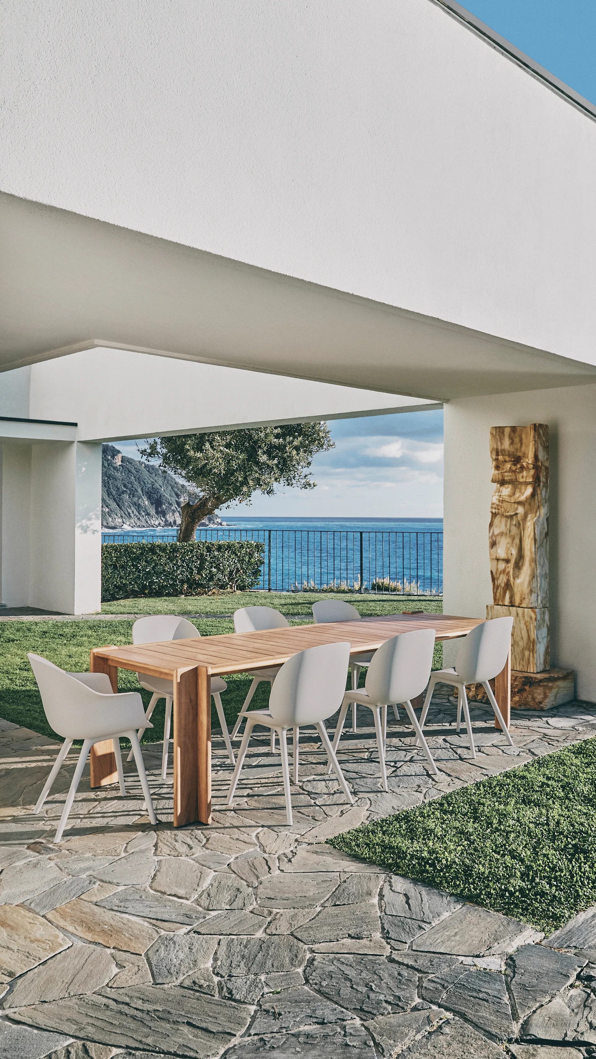 Silla Bat Dining Outdoor, Alabaster white GUBI