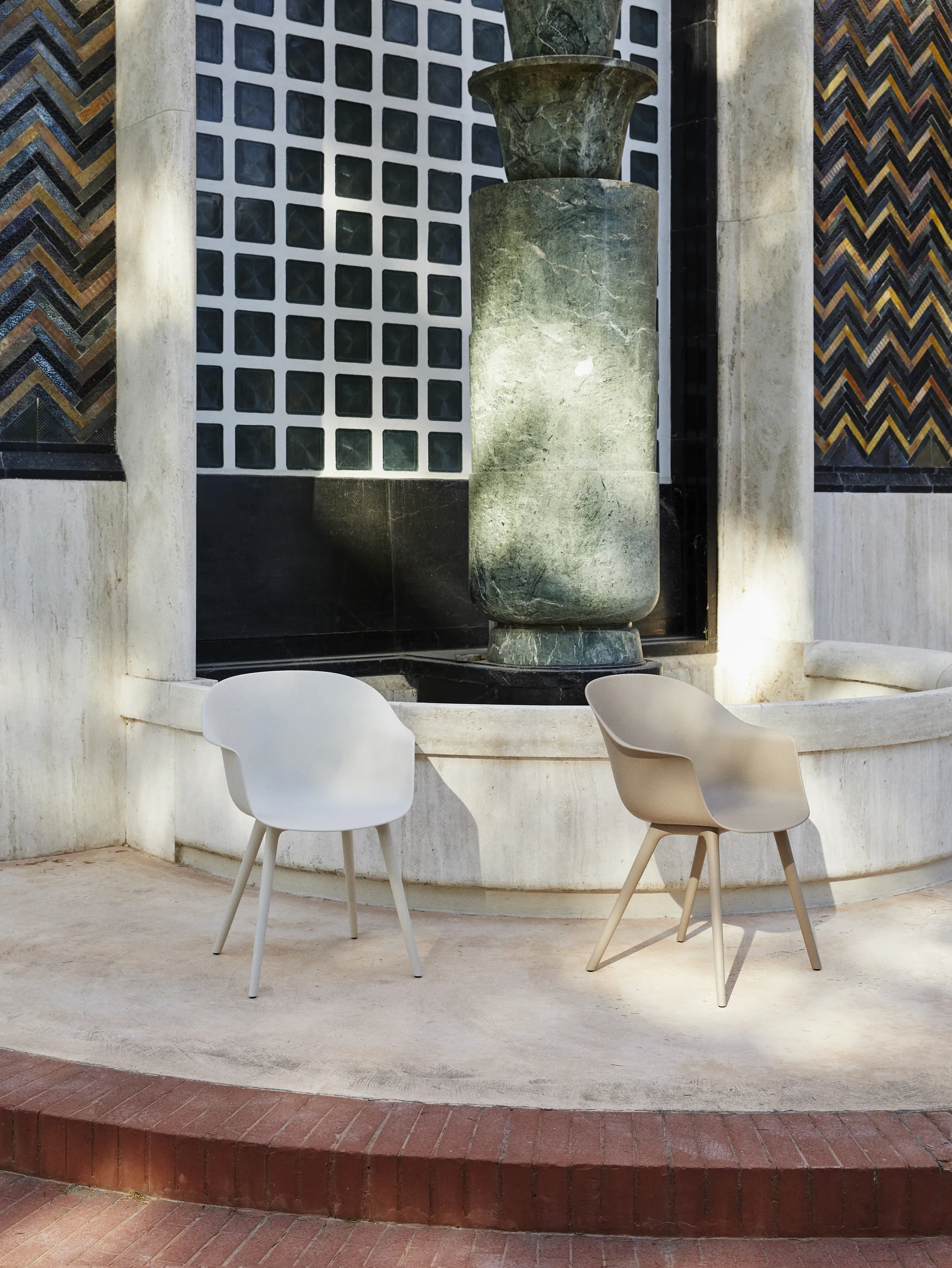 Silla Bat Dining Outdoor, New beige GUBI