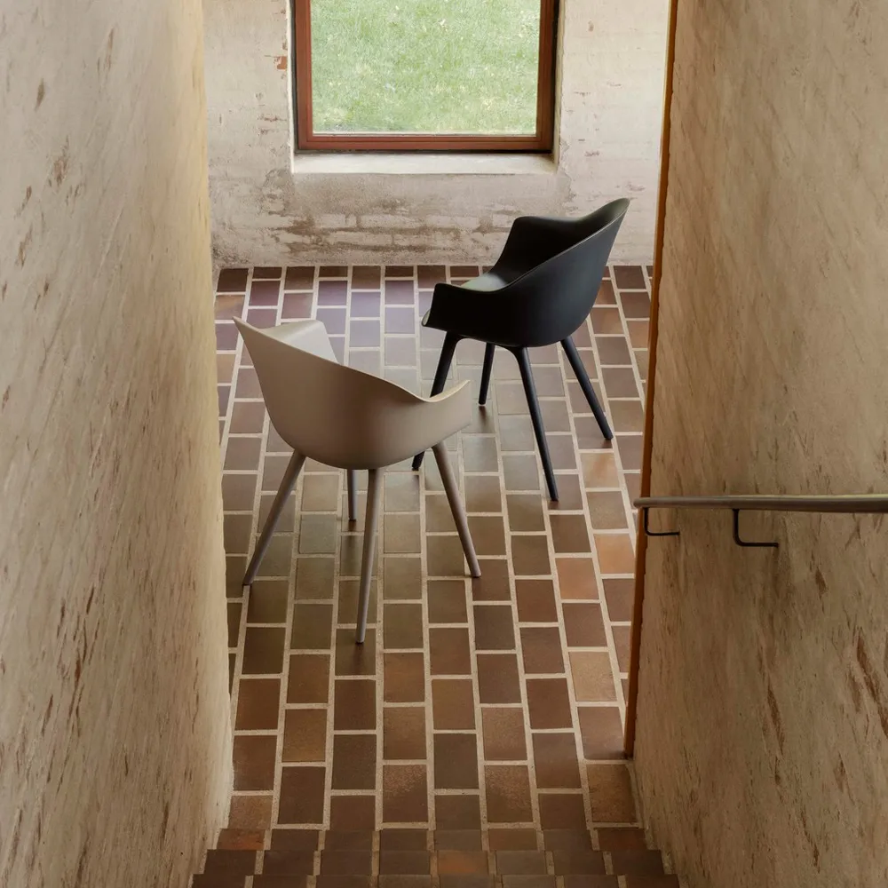 Silla Bat plástico, Alabaster white GUBI