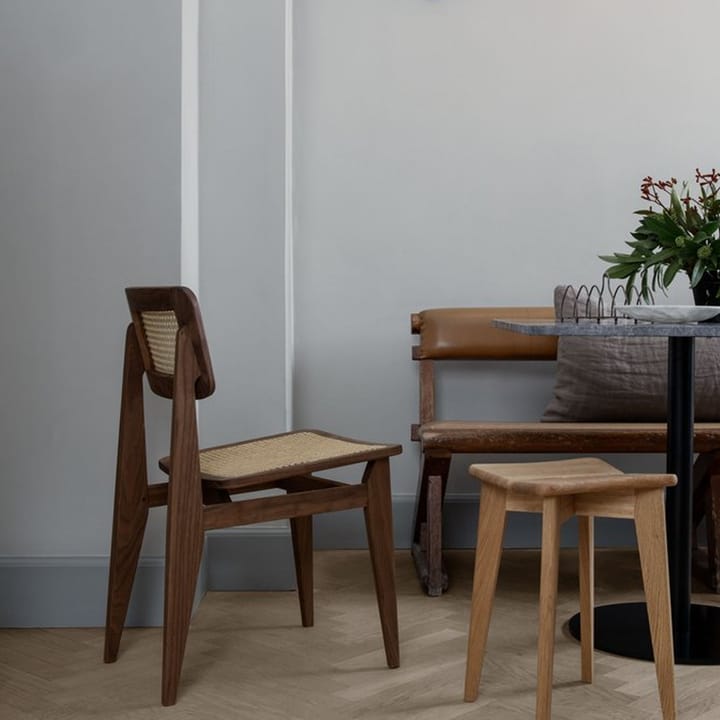 Silla C-Chair - American walnut, ratán - GUBI