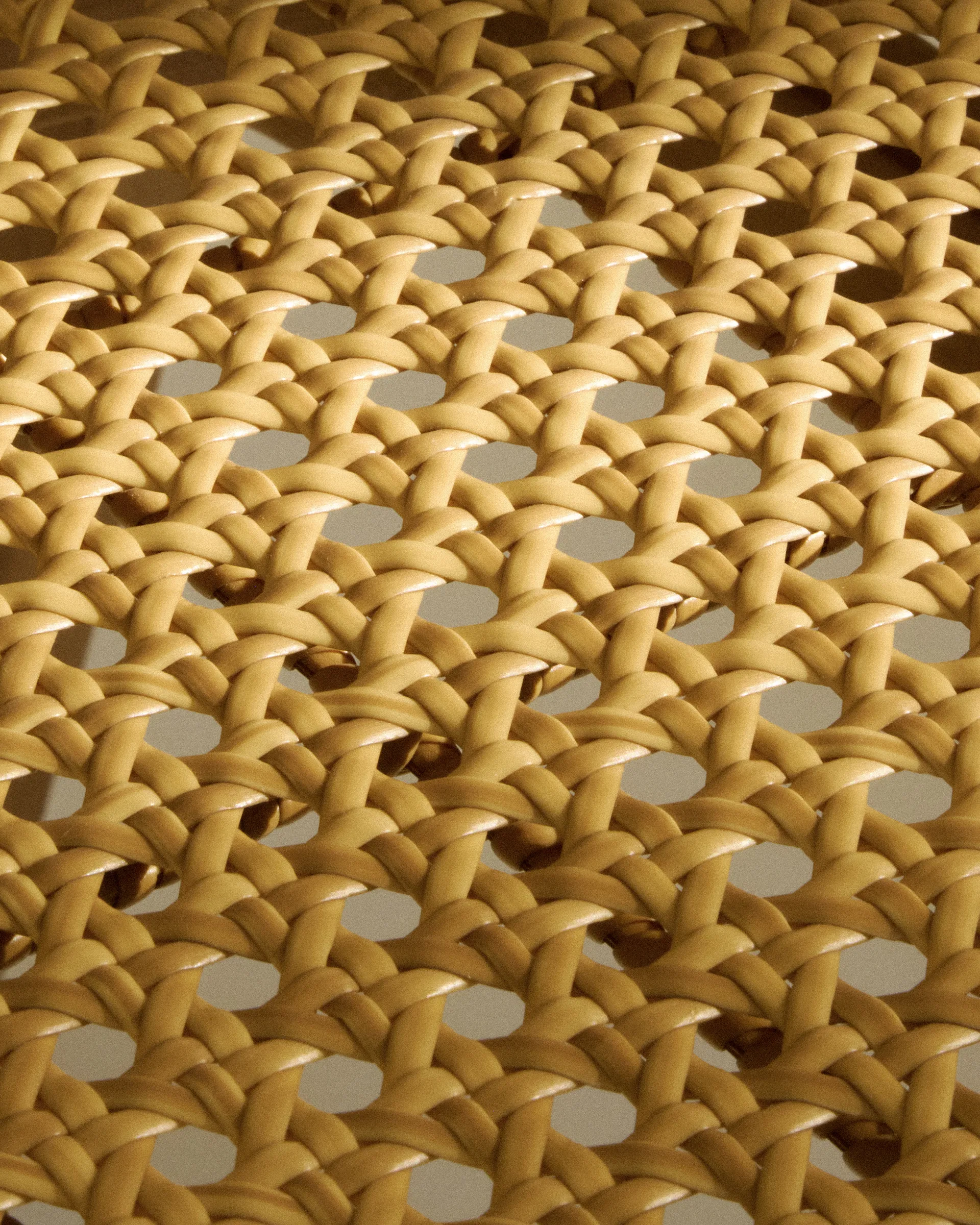 Silla C-chair Outdoor, Todo en caña francesa-teca natural GUBI