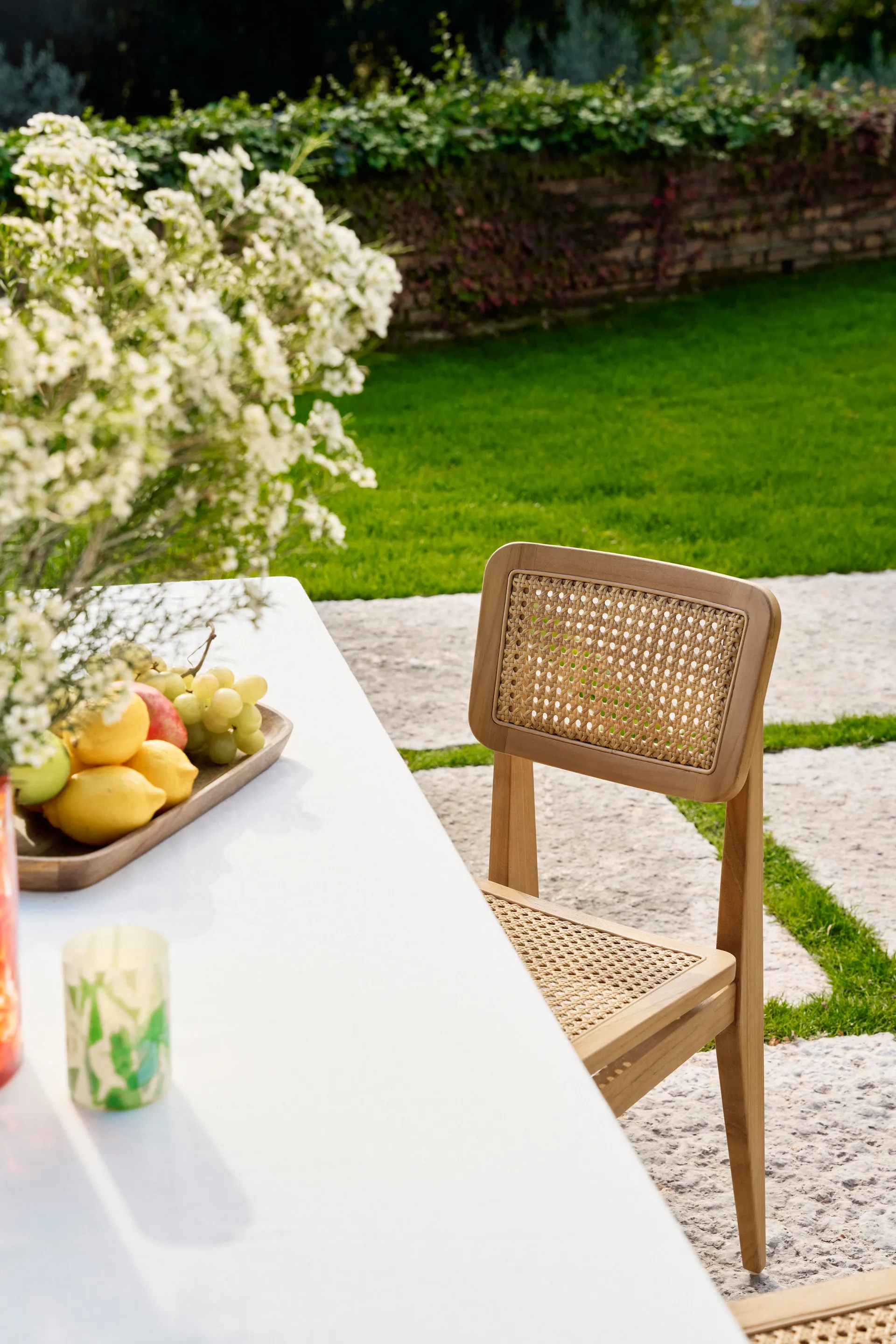 Silla C-chair Outdoor, Todo en caña francesa-teca natural GUBI