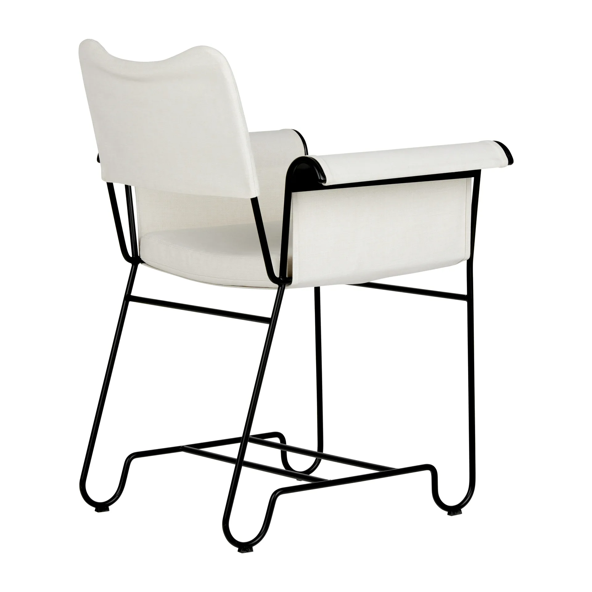 Silla con reposabrazos Tropique, Black-Leslie 06 GUBI