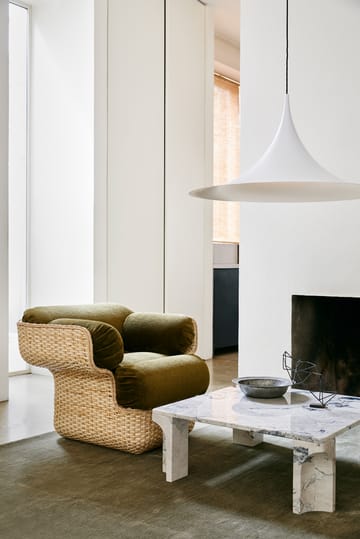 Sillón Basket tapizado - Mumble Glamour Grupo 40-ratán - GUBI