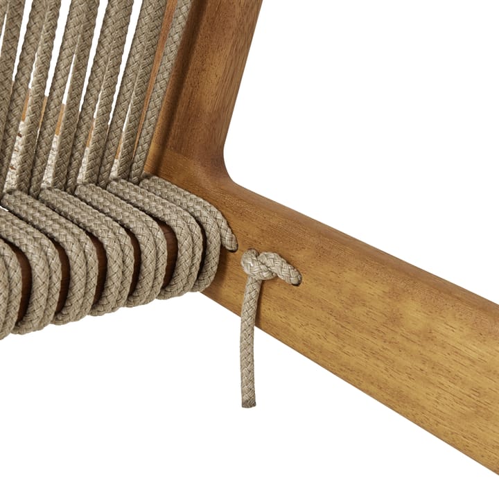 Sillón MR01 Initial outdoor lounge chair, Madera de iroko aceitada GUBI