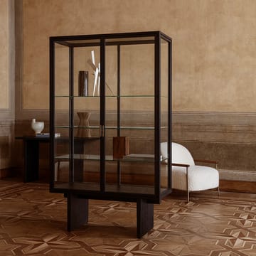 Vitrina Private - Vidrio, marrón-roble teñido de negro - GUBI