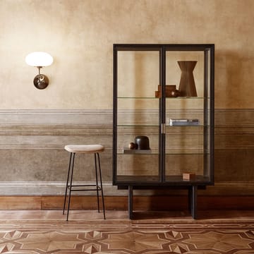 Vitrina Private - Vidrio, marrón-roble teñido de negro - GUBI