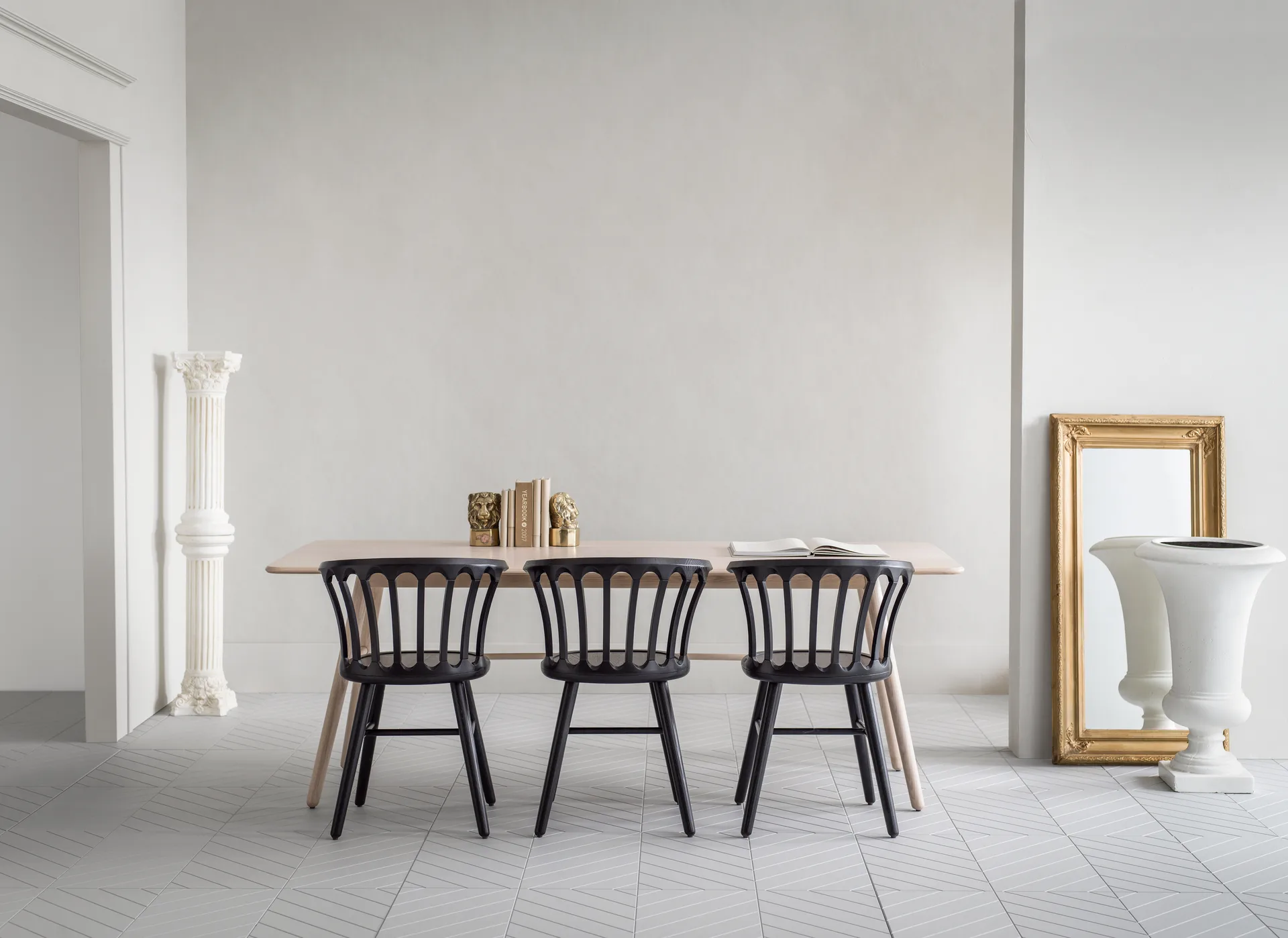 Silla San Marco, Fresno barniz negro Hans K