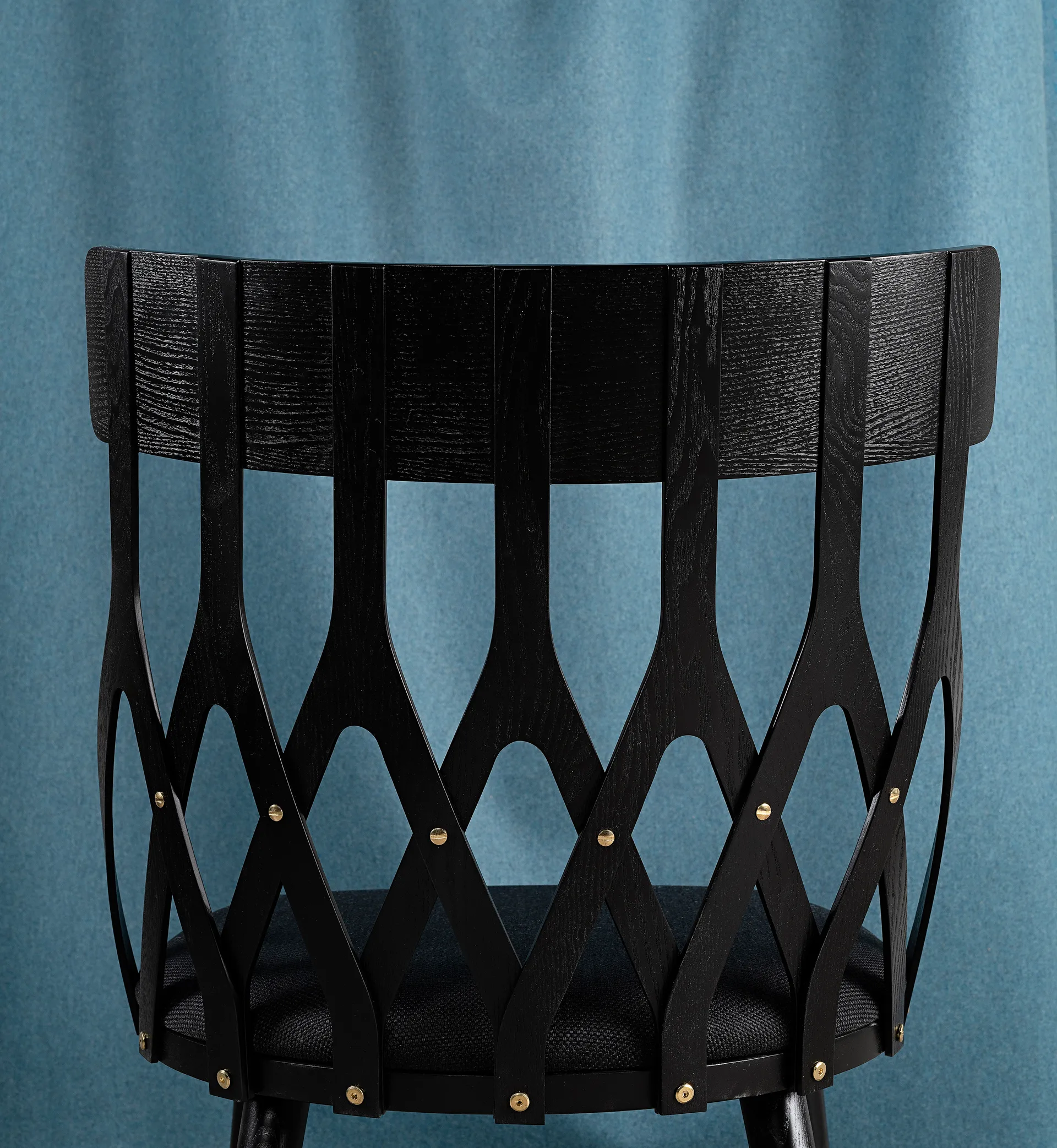 Sillón Y5, Barniz negro-cojín negro Hans K