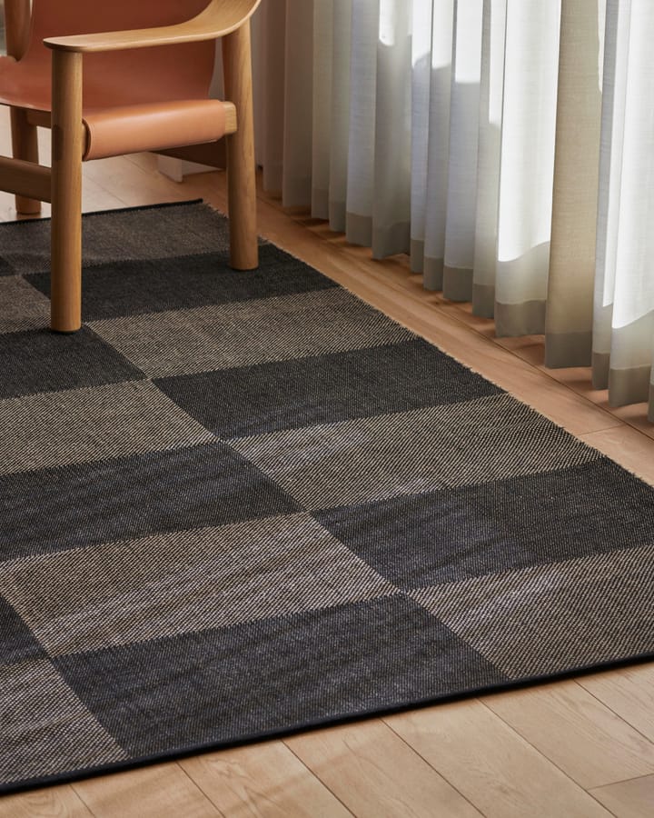 Alfombra Check L, Black 170x240 cm HAY