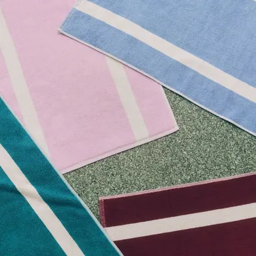 alfombra de baño Stripe - Cool pink, 50x80 cm - HAY