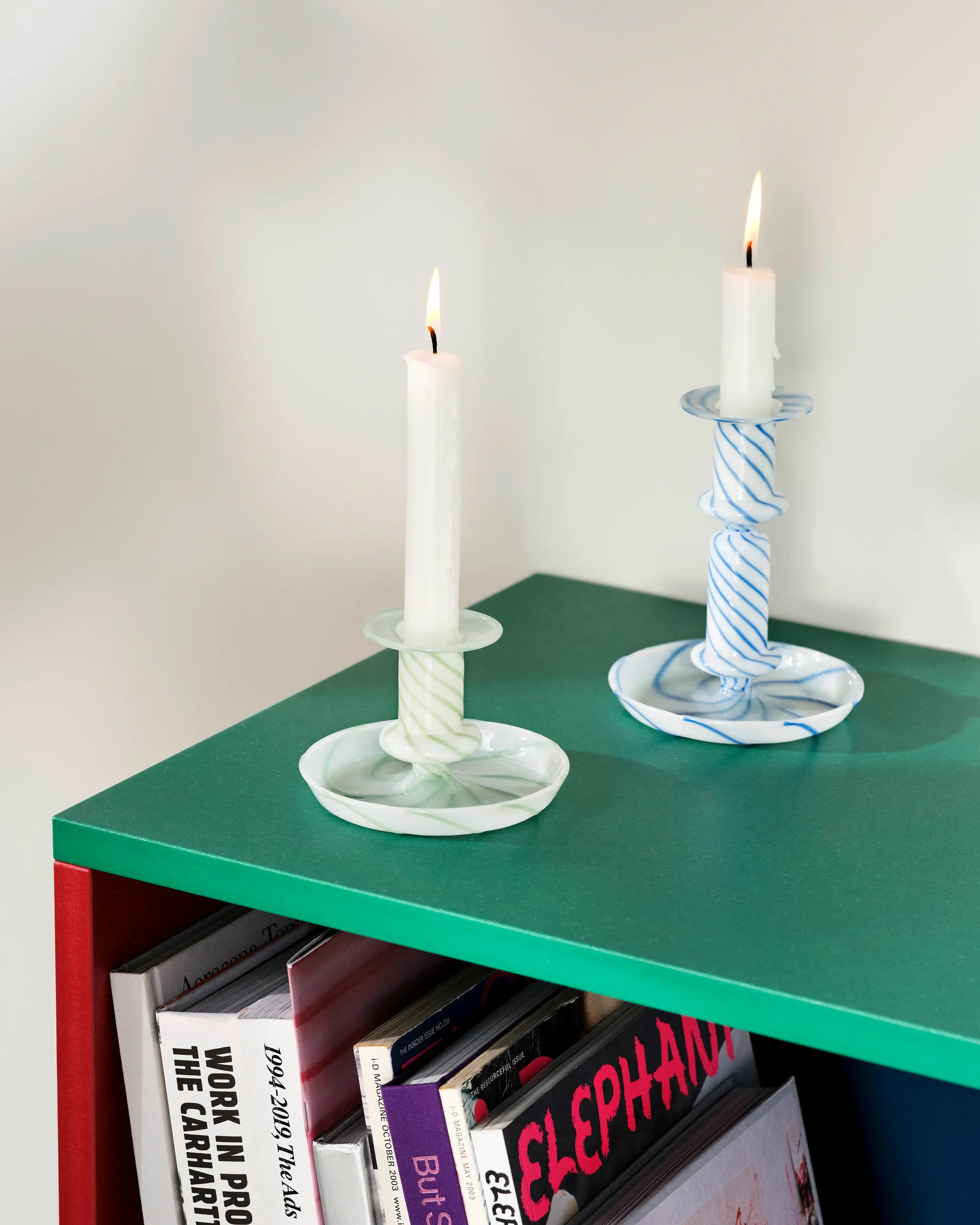 Candelabro Flare Stripe, verde-blanco HAY
