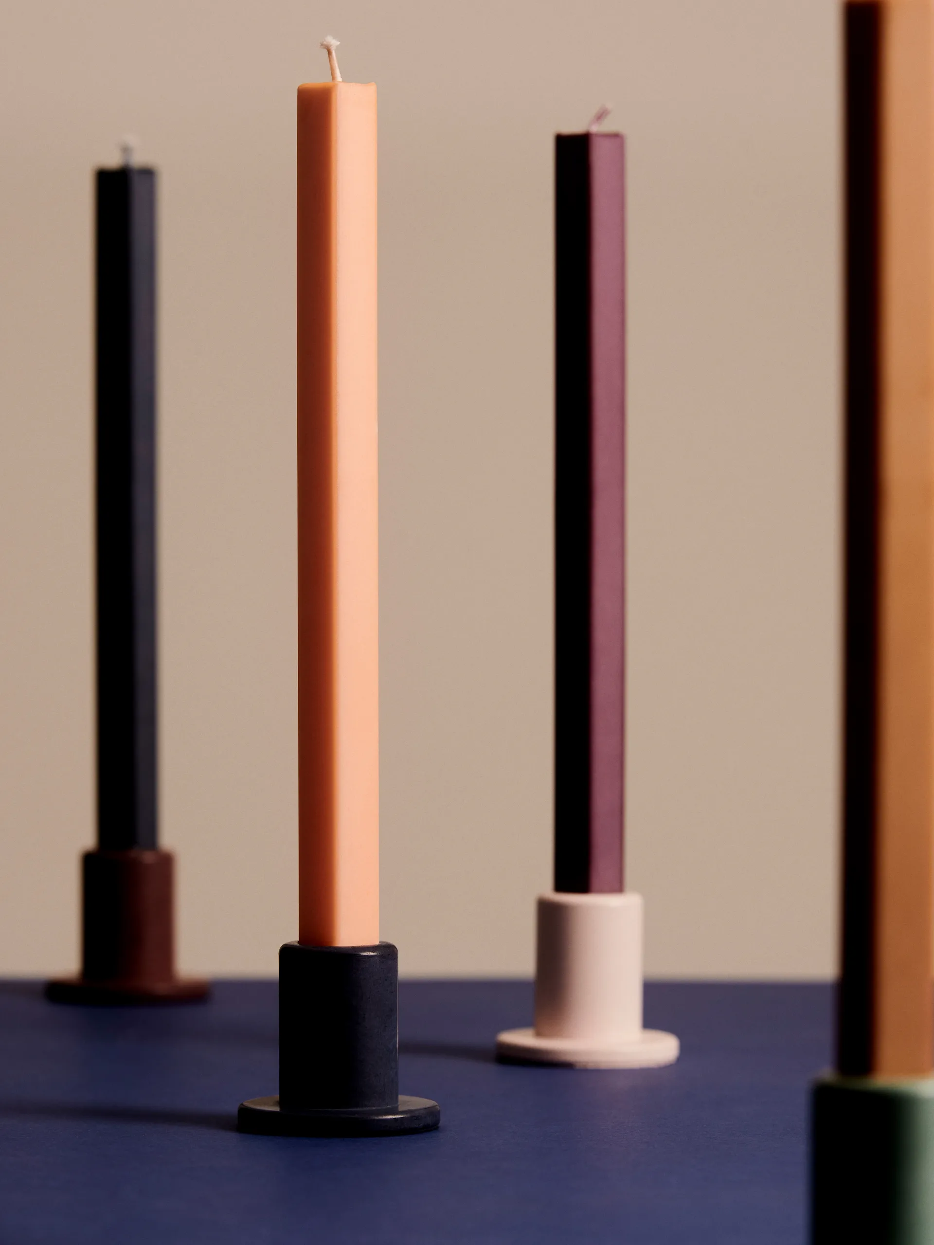 Candelabro Tube 5,5 cm, Bordeaux HAY