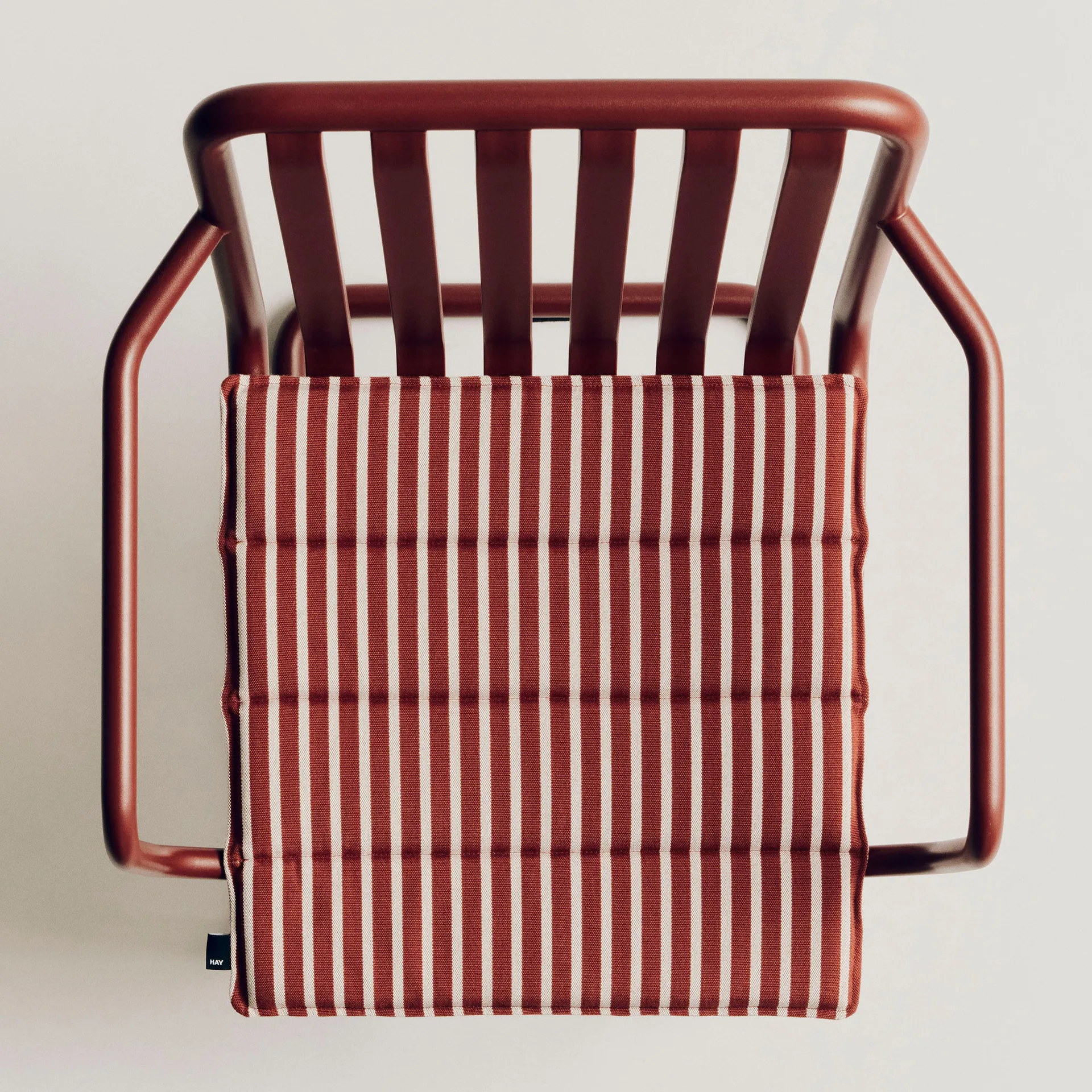 Cojín de asiento Terrazza, Terracotta bold stripe, 40x40 cm HAY