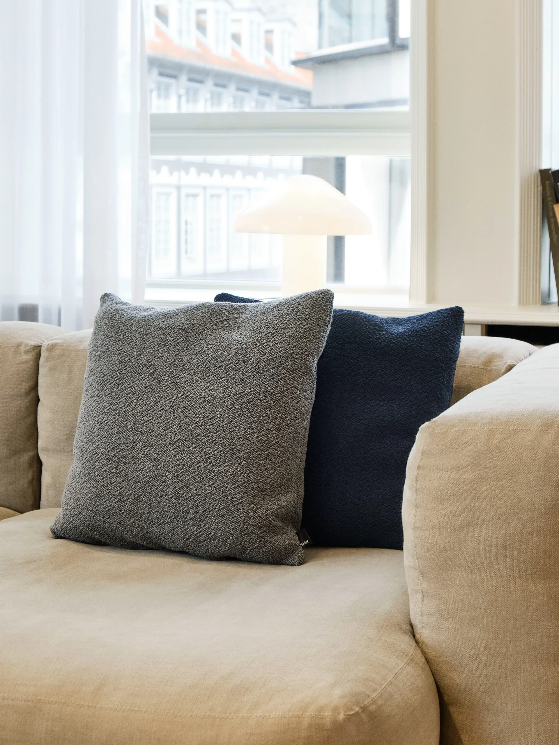 Cojín Texture 50x50 cm, Dark blue HAY