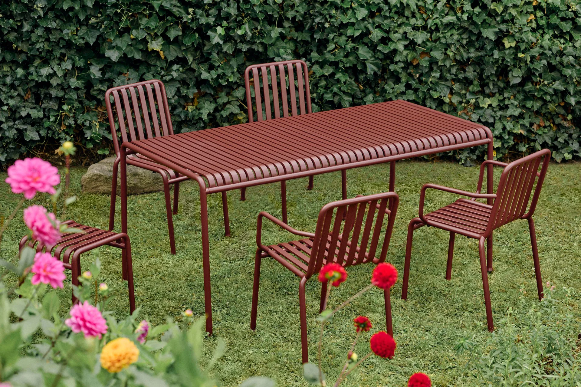 Conjunto de comedor Palissade 4 sillas 170x90 cm - Iron red,  HAY
