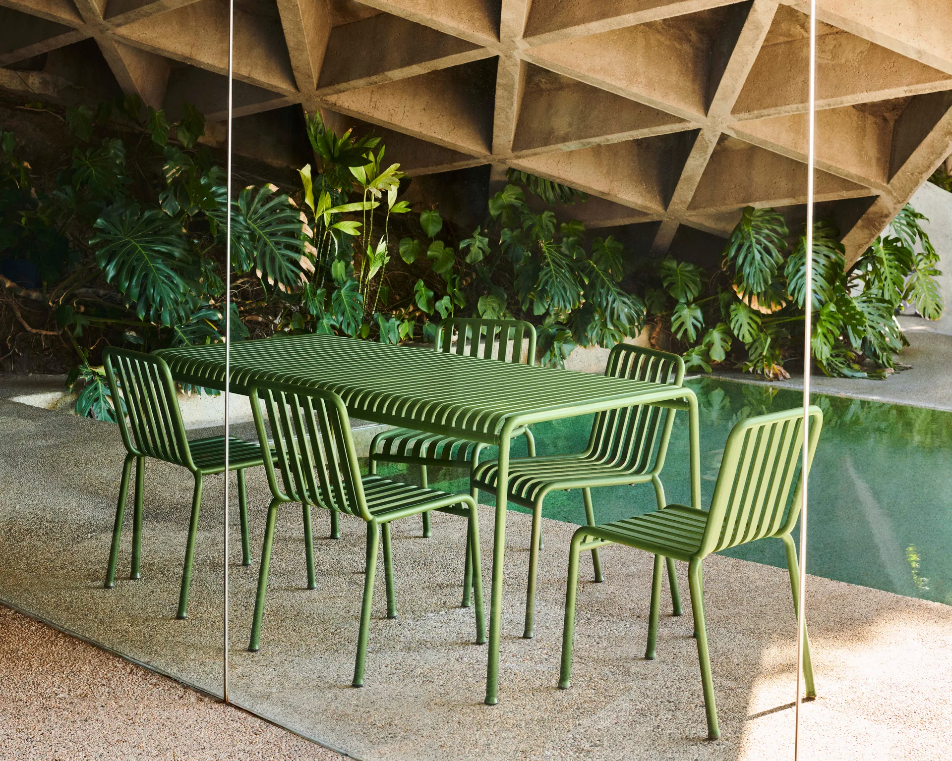 Conjunto de comedor Palissade 4 sillas 170x90 cm - Olive HAY