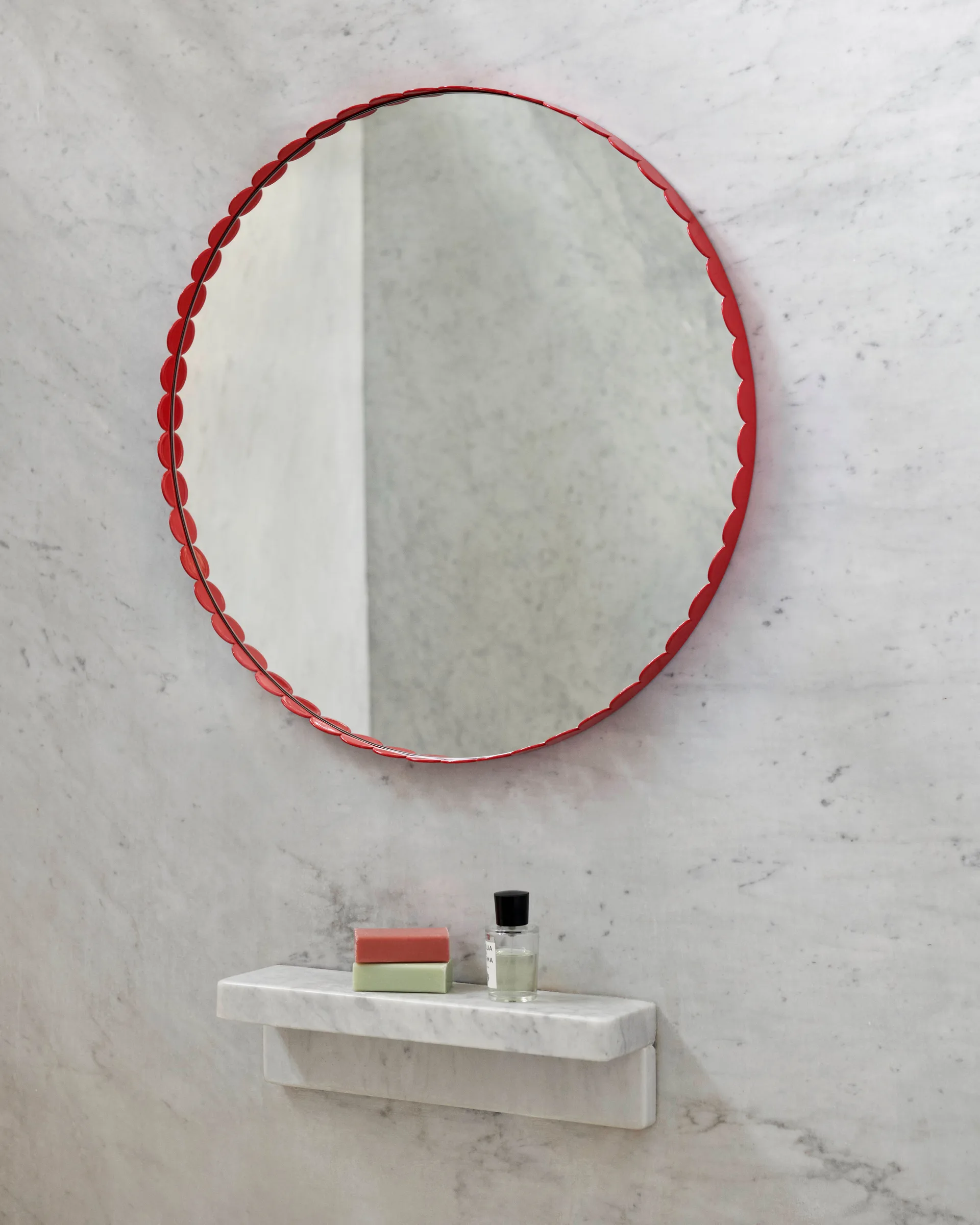 Espejo Arcs Mirror Ø60 cm, Red HAY