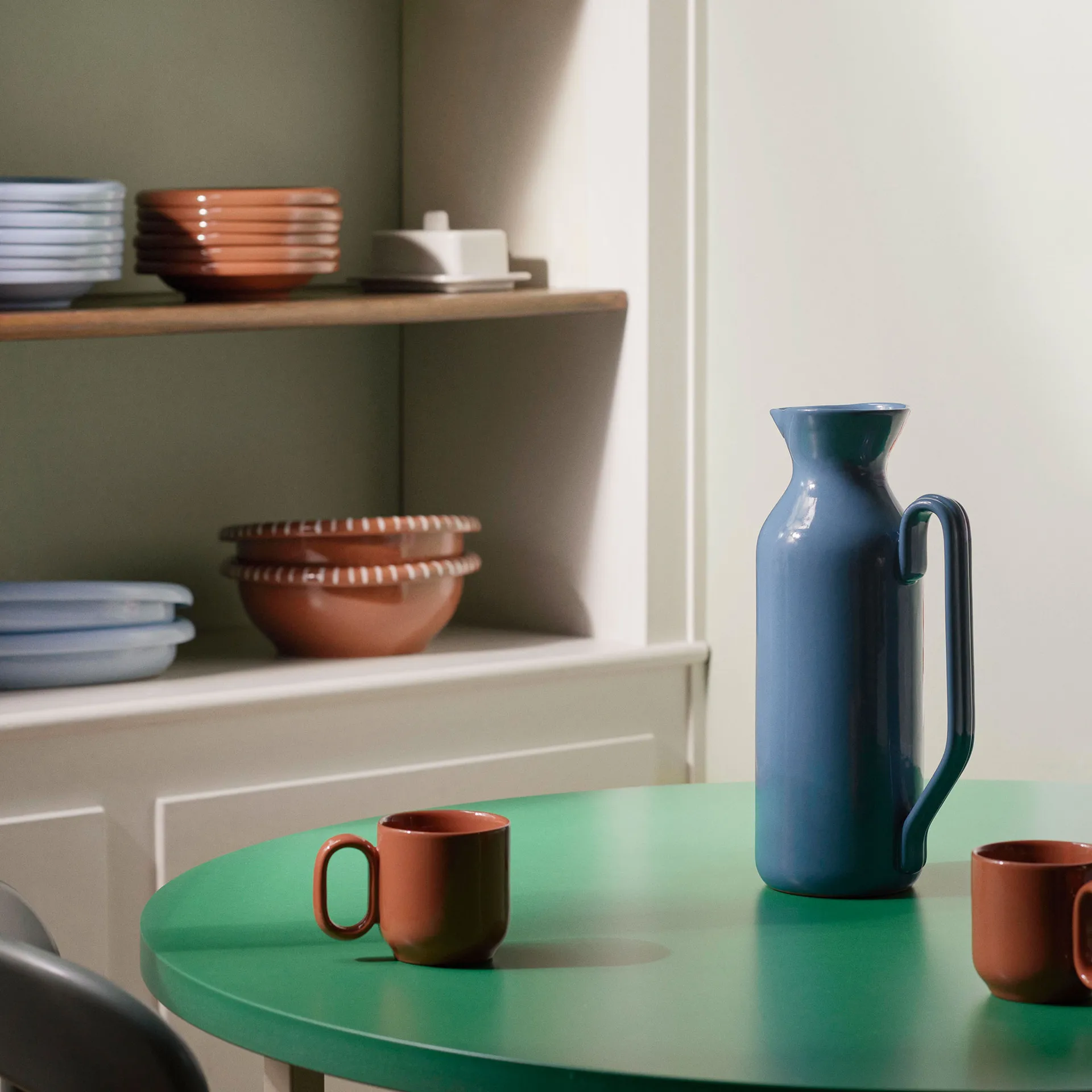 Jarra Barro, Dark blue HAY