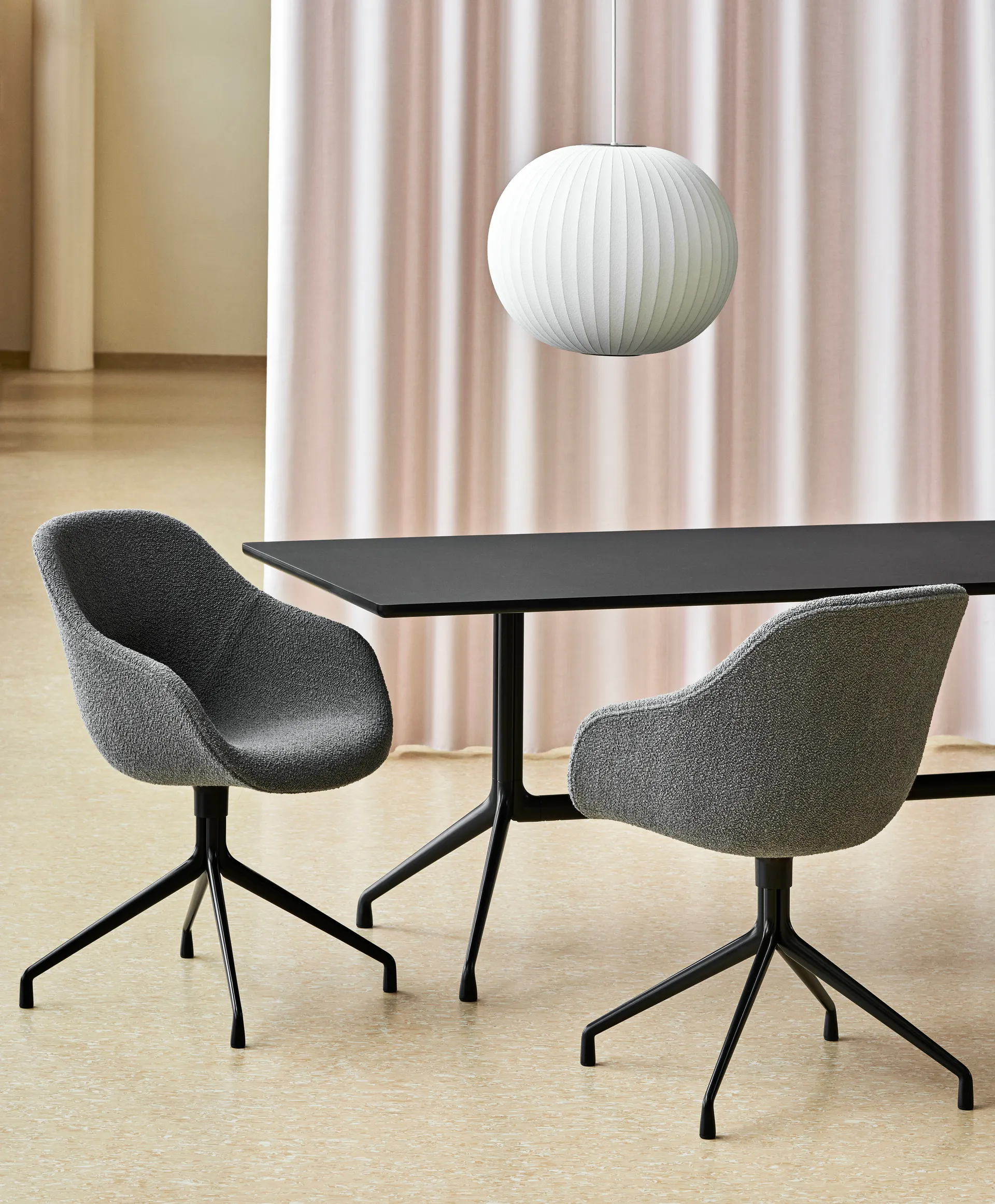 Lámpara colgante Nelson Bubble Ball M, Off white HAY