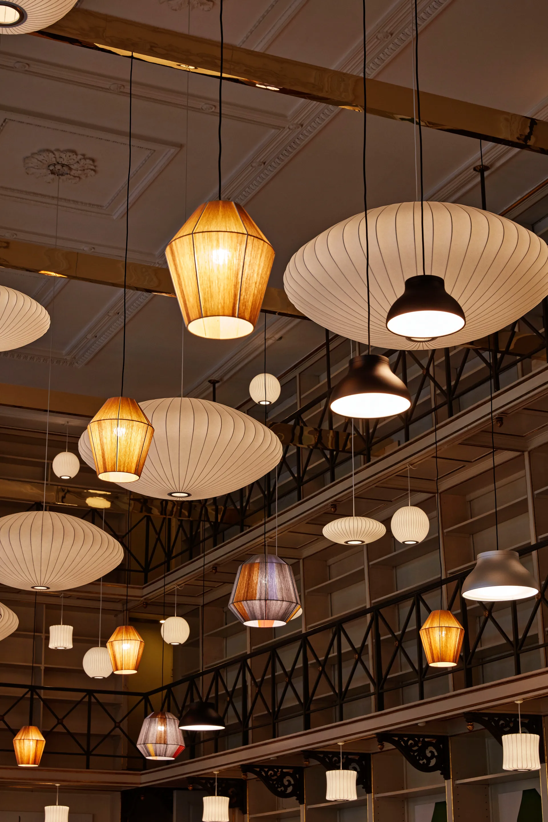 Lámpara colgante Nelson Bubble Saucer L, Off white HAY