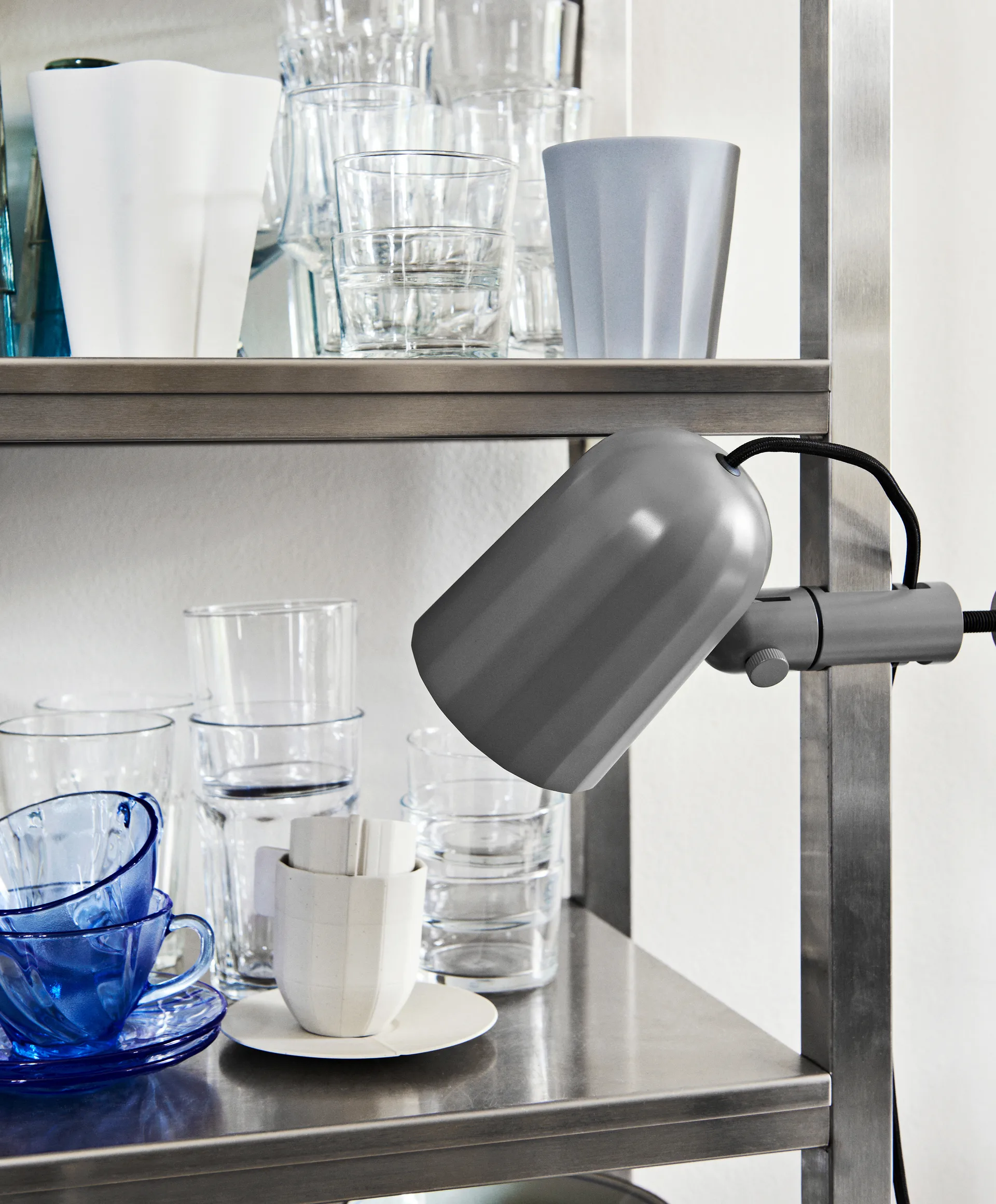 Lámpara con abrazadera Noc clamp, gris oscuro HAY