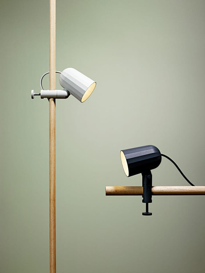 Lámpara con abrazadera Noc clamp, gris oscuro HAY
